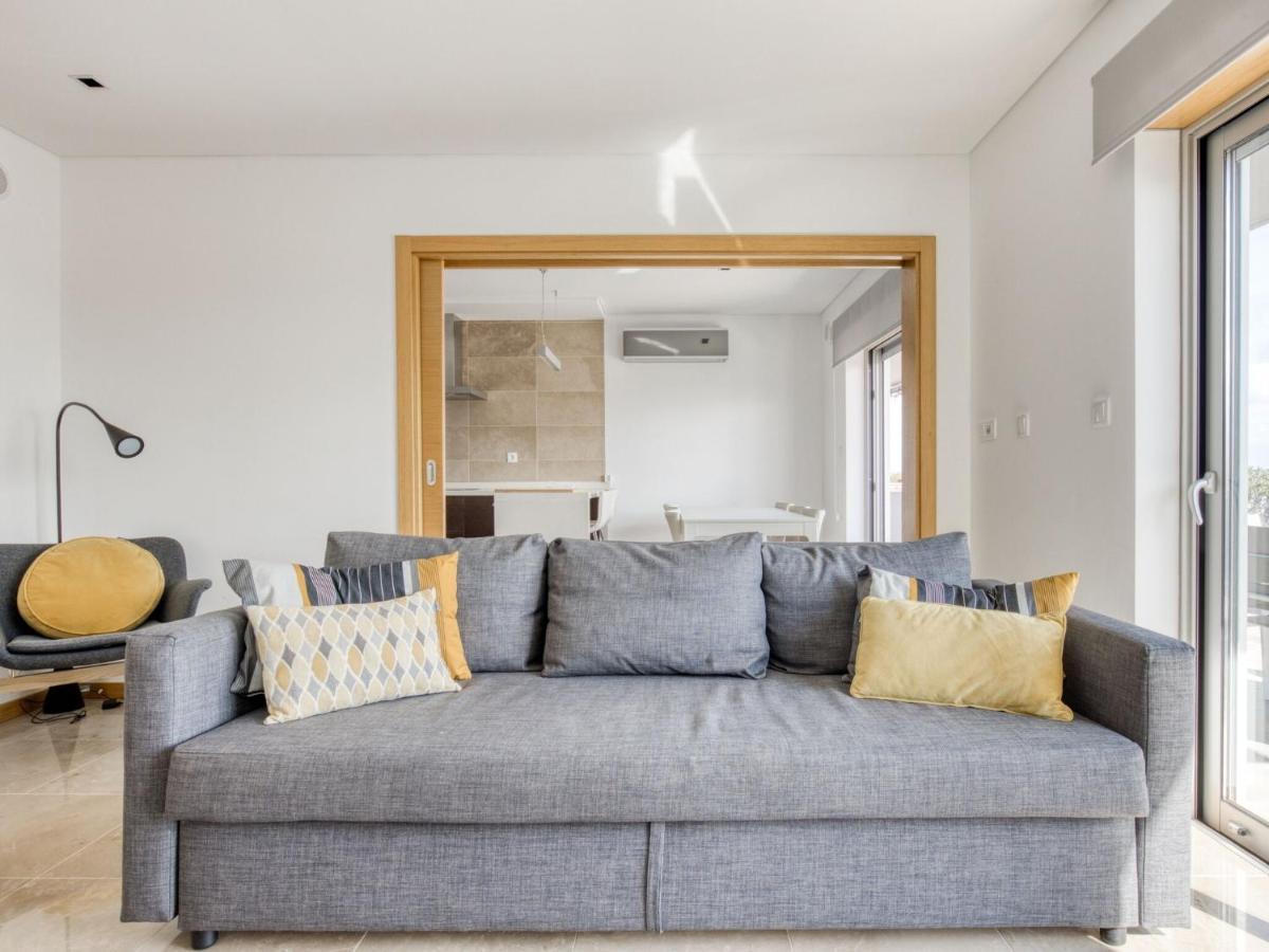 Modern Holiday Home In Salir Do Porto With Swimming Pool Salir de Porto Екстериор снимка