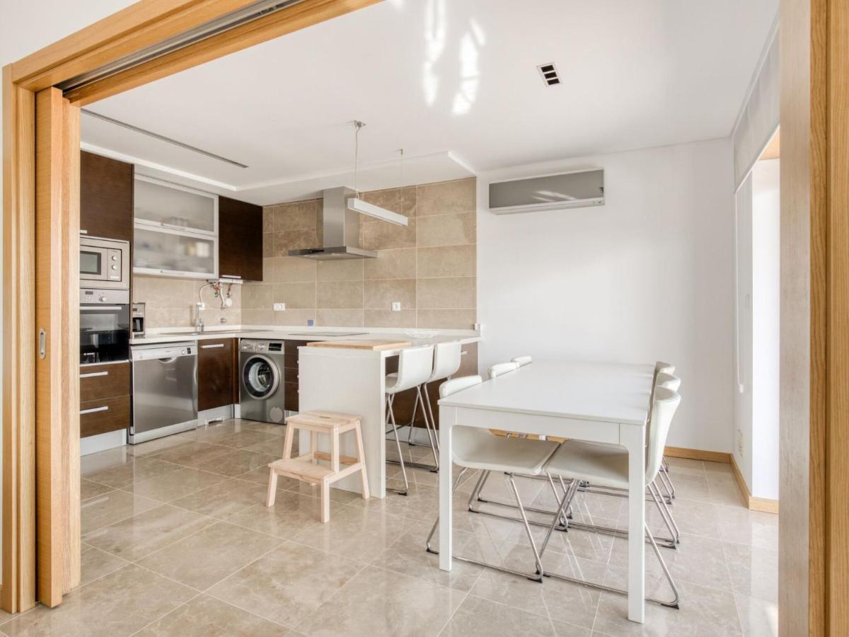 Modern Holiday Home In Salir Do Porto With Swimming Pool Salir de Porto Екстериор снимка