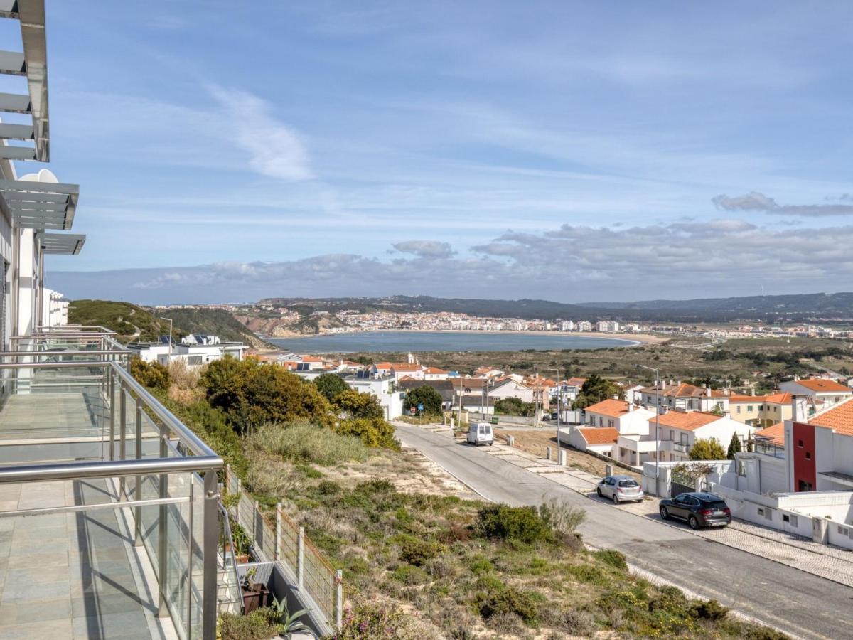Modern Holiday Home In Salir Do Porto With Swimming Pool Salir de Porto Екстериор снимка
