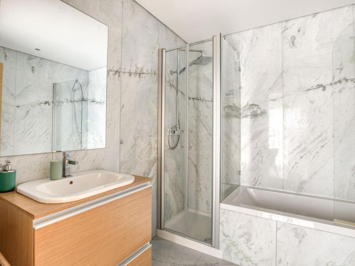 Modern Holiday Home In Salir Do Porto With Swimming Pool Salir de Porto Екстериор снимка